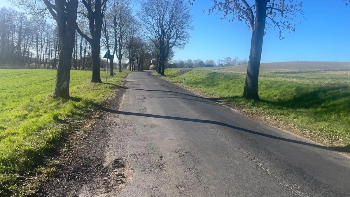 Die Landesstraße L271 bei Hohenreinkendorf am 9. Mai 2026. Die Strecke diente als Umleitung während der Sperrung der Bundesstraße B2 im Amt Gartz.