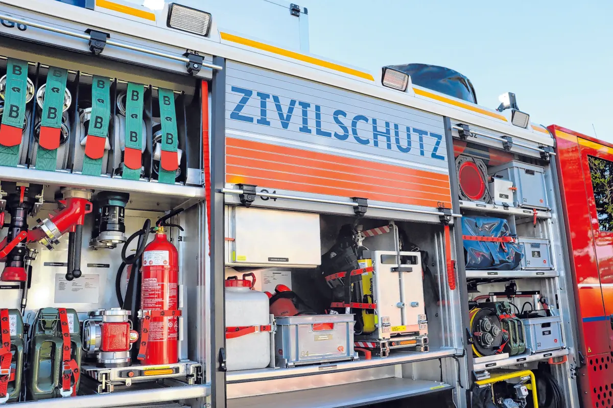 Das Fahrzeug hat umfassende Ausrüstung an Bord - denn die Einsätze sind in ihren Herausforderungen vielfältig.