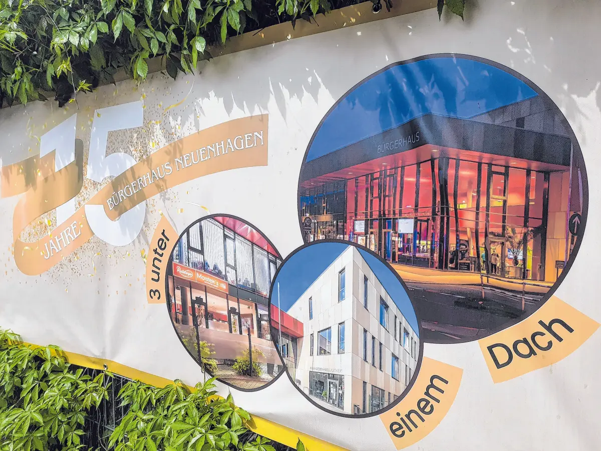 Drei unter einem Dach feiern jetzt gemeinsam ein Jubiläum: Bibliothek, Kulturhaus und Restaurant „Morstein‘s“.