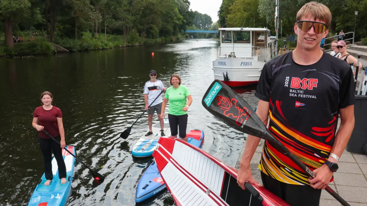 Premiere auf dem Stadtfest in Oranienburg 2026: Das Wassersportzentrum organisierte zum ersten Mal ein SUP Stand-Up-Paddle Rennen Wettbewerb auf der Havel