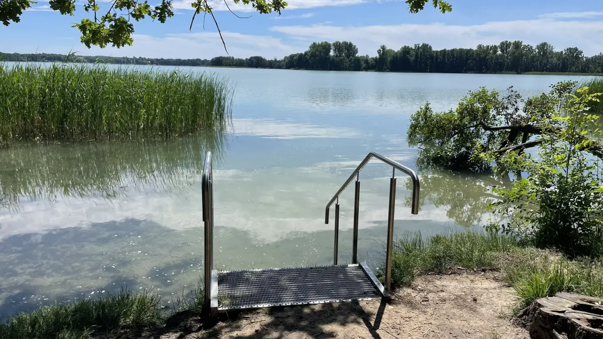 Wandlitzsee neue Einstiegshilfe aus Edelstahl