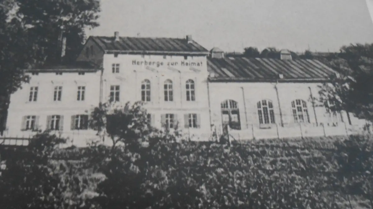 Ein Ort der christlichen Sozialarbeit: Die „Herberge zur Heimat“ in Eberswalde-Ostende auf einer Ausnahme aus den 1930er Jahren