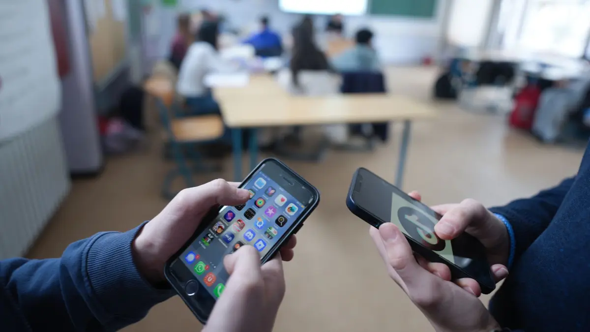 Social-Media-Verbote für Kinder: Erfolg an Umsetzung zu messen