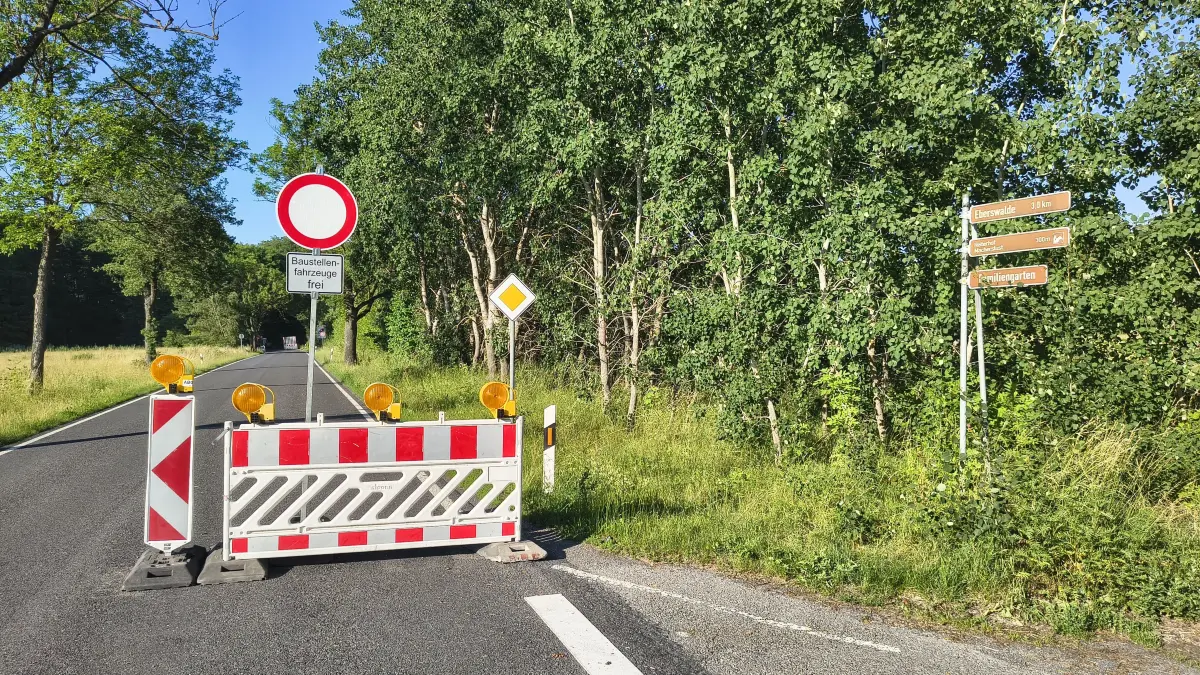 Die Sperrung der L291 an der Brücke über das Ragöser Fließ bei Eberswalde. In der Nähe fließt der Finowkanal. Wann fließt wieder der Verkehr nach Liepe und Oderberg?