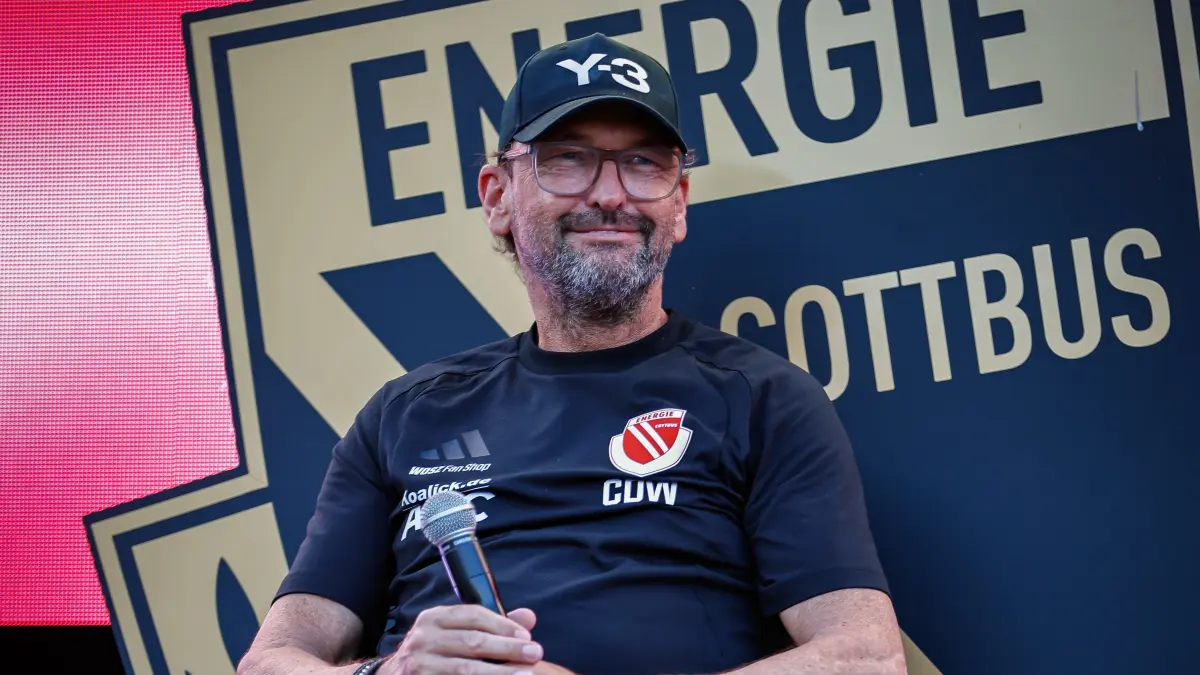 Energie-Trainer Claus-Dieter Wollitz spricht über die Stärken der FCE-Neuzugänge.