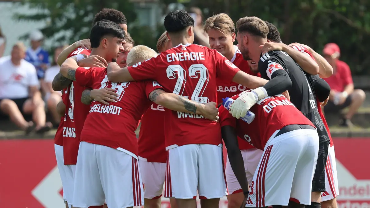Fussball Testspiel 2026/2027 Stadtauswahl Cottbus - FC Energie Cottbus: Energie schwört sich ein