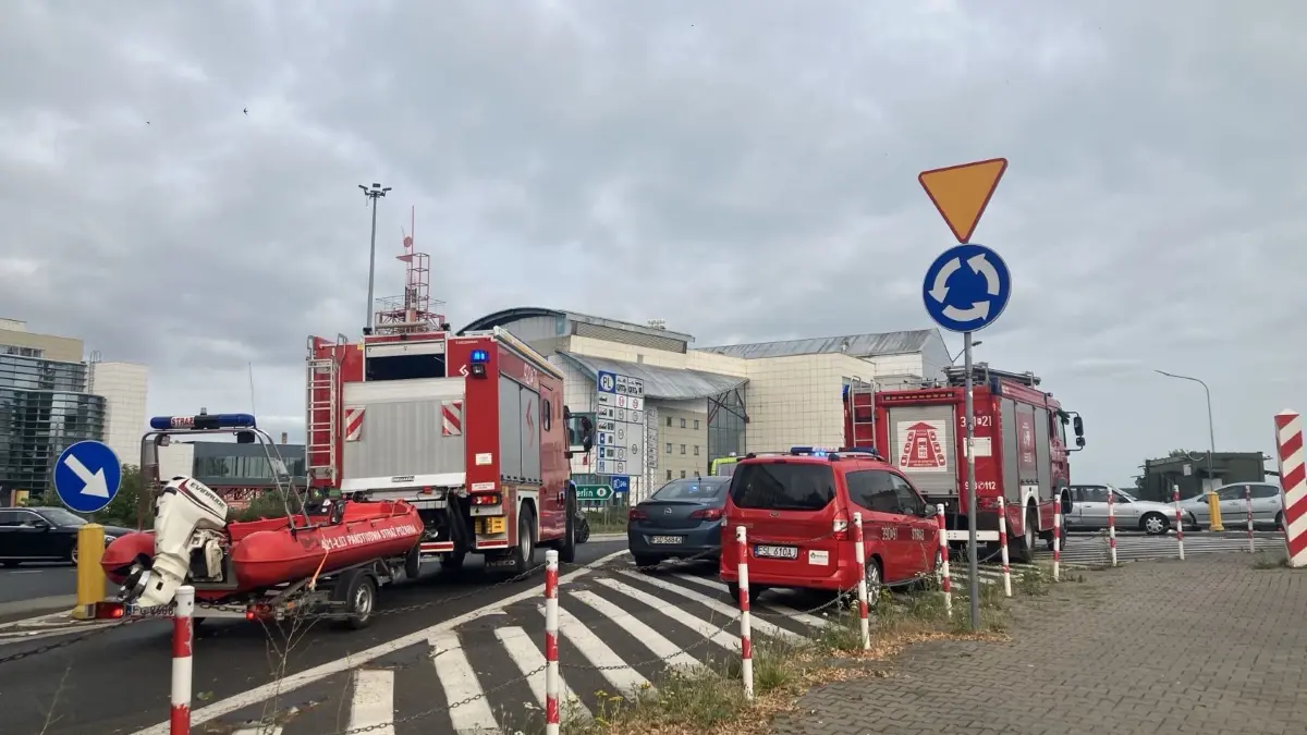Feuerwehreinsatz an der Stadtbrücke in Słubice.