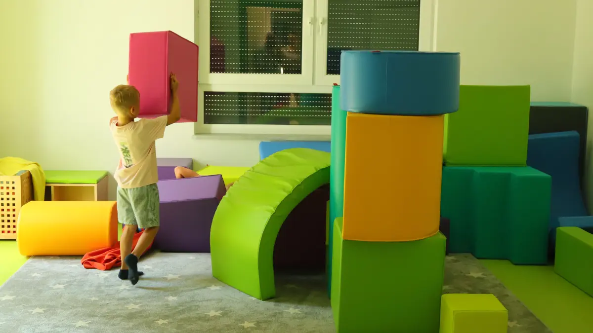 Blick in eines der Spielzimmer im neuen Hort von Bad Saarow: Anstelle der Kitakinder werden dort jetzt Grundschüler betreut.