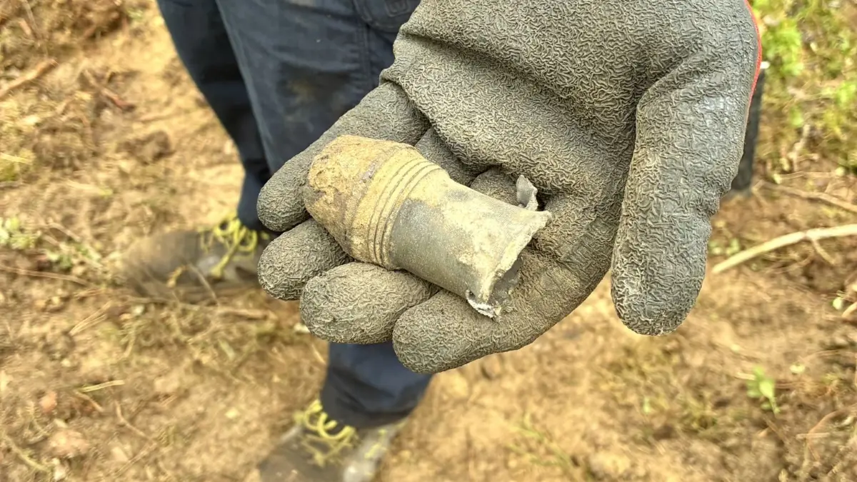 Ein entschärfter Zündkopf der Fliegerbombe, die in der Nähe der A12 gefunden wurde.