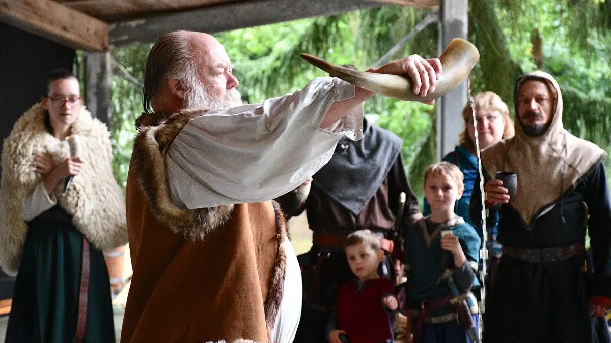 Mittelalterfest in Woltersdorf: Auf der Maiwiese können Gäste am 4. und 5. Juli eine Zeitreise in die Vergangeneheit unternehmen.