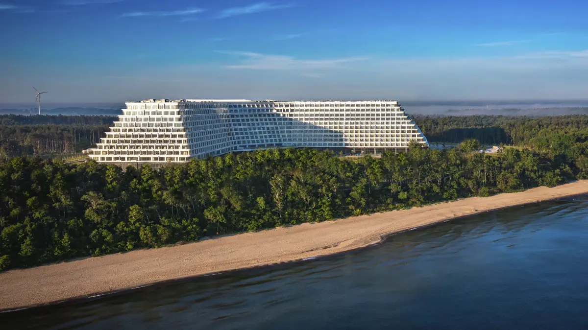 Das neue Hotel Gołębiewski in Pobierowo an der Ostsee in Polen liegt nah am Strand.