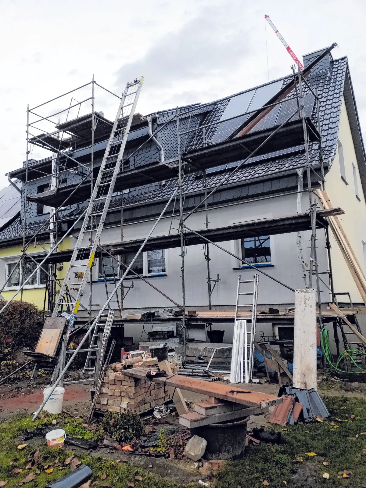 Jedes Bauprojekt ist anders – der Anspruch bleibt derselbe: hochwertige Handwerksarbeit und moderne Lösungen für energieeffizientes Bauen und Sanieren.
