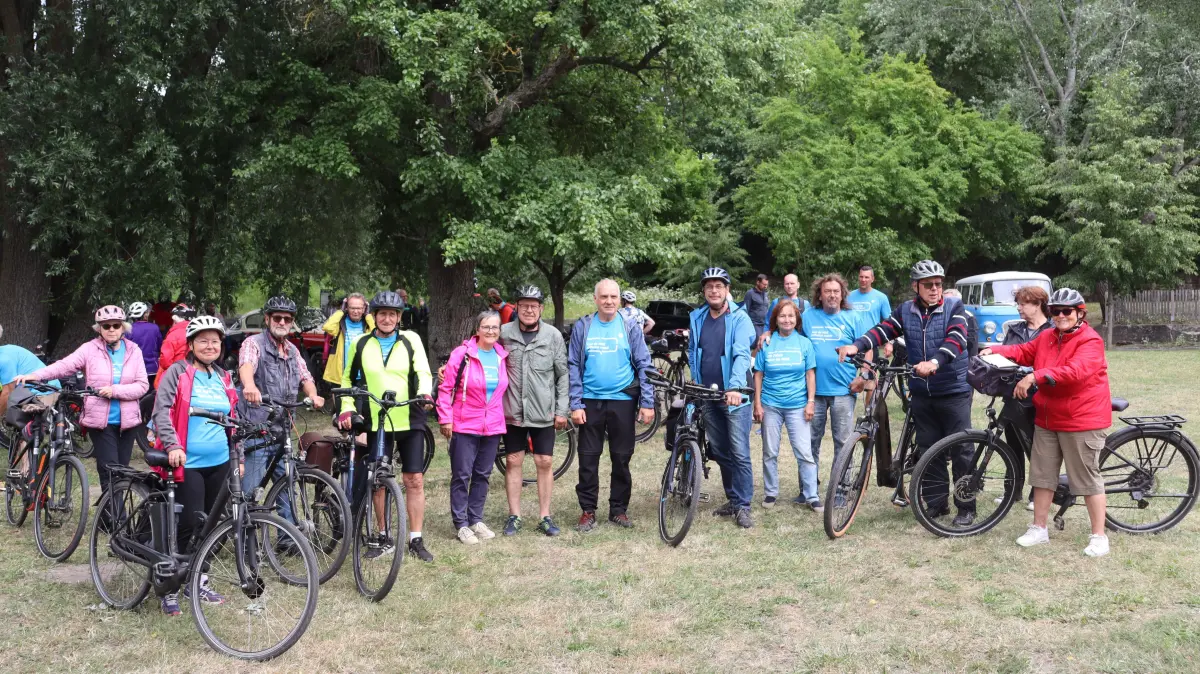 Die Teilnehmer der Tour de MOZ hatten beim Bergfest im Museumspark nach 35 Kilometern durch Natur und Rüdersdorfer Industrielandschaft ihren Zielpunkt.