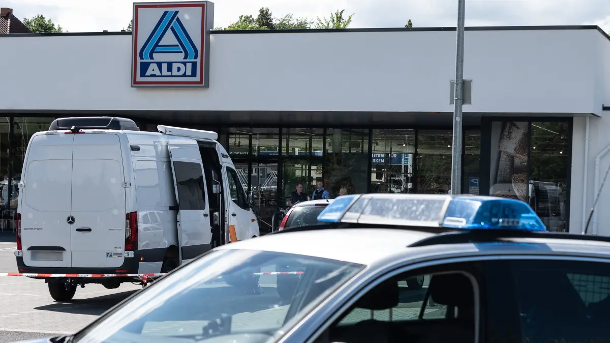 In Erkner ist ein 34-Jähriger nach einem räuberischen Diebstahl in einem Discounter an der Julius-Rütgers-Straße gefasst worden. (Symbolbild)