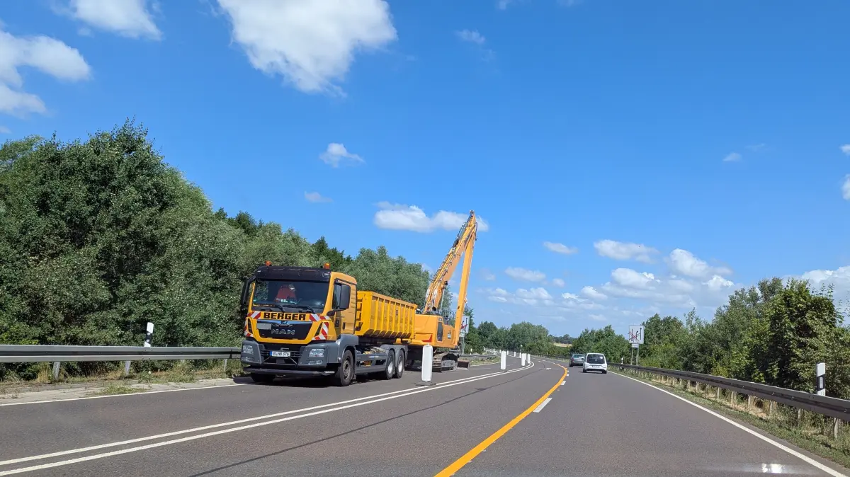 Auf der B167 ist zwischen Wriezen und Bad Freienwalde eine Spur gesperrt. Was dort gebaut wird.