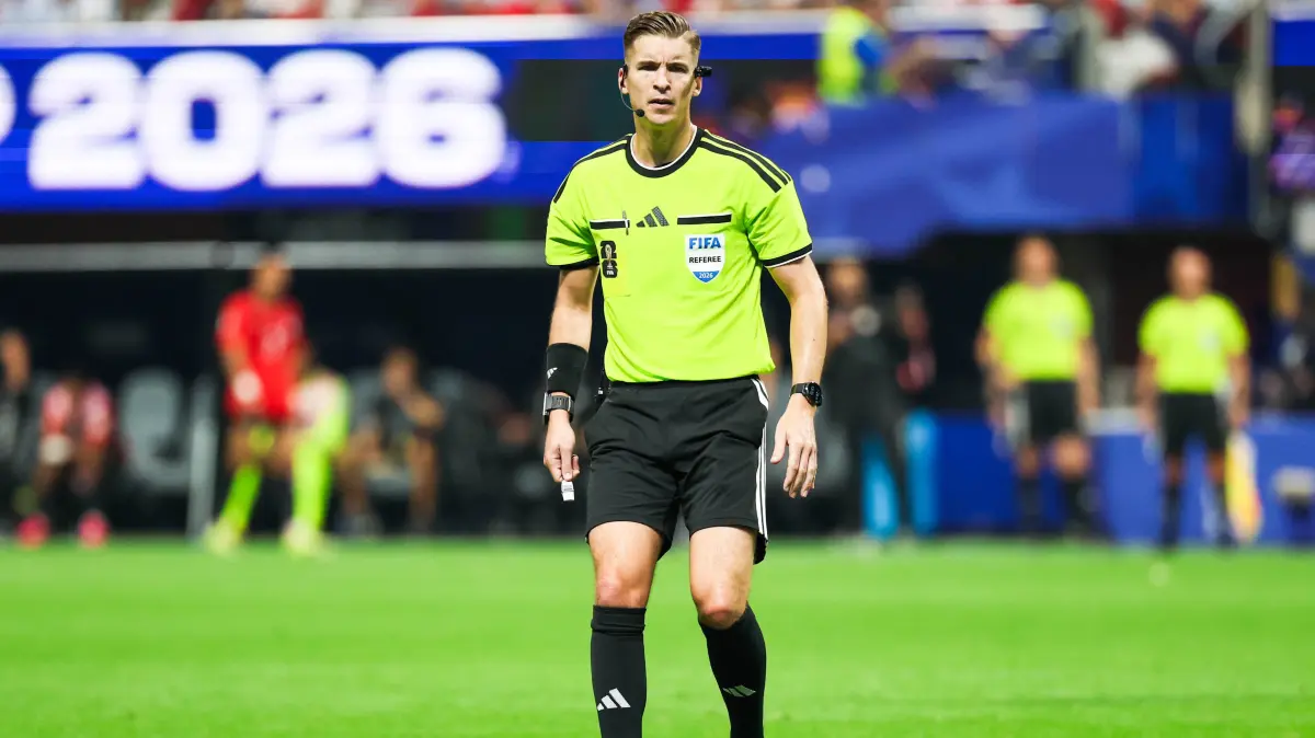 FIFA WM 2026: Achtelfinale Argentinien vs Ägypten 3:2: July 7, 2026, Atlanta, Ga, United States: Referee FranÃssois Letexier during the Round of 16 match between Argentina and Egypt at the FIFA World Cup, at Atlanta Stadium, in Georgia, United States, on Tuesday, July 07, 2026. (Credit Image: William Volcov/ZUMA Press Wire)