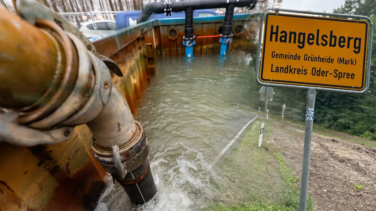 Das Land hat dem Wasserverband Strausberg-Erkner einen Pumpversuch für Grundwasser in Hangelsberg/ OT von Grünheide genehmigt. (Symbolbild)