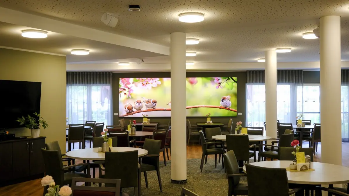 Innenansicht-Cafe-Nordend