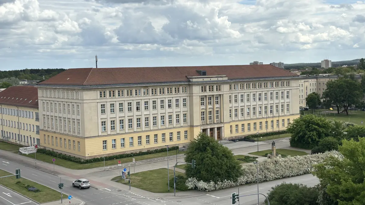 Im Rathaus von Eisenhüttenstadt sollen Stellen wegfallen. Aber ein Konzept der Verwaltung zeigt noch ganz andere Herausforderungen und Probleme bei der Personalentwicklung.