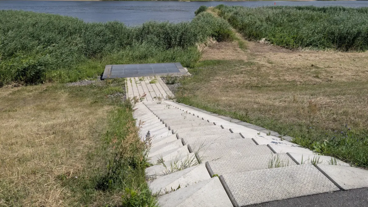 Heber Kienitz: Eigentlich sollte die vor vier Jahren komplett erneuerte Anlage gerade bei Niedrigwasser funktionieren. Tatsächlich aber kommt dort gerade kein frisches Oderwasser ins Oderbruch.