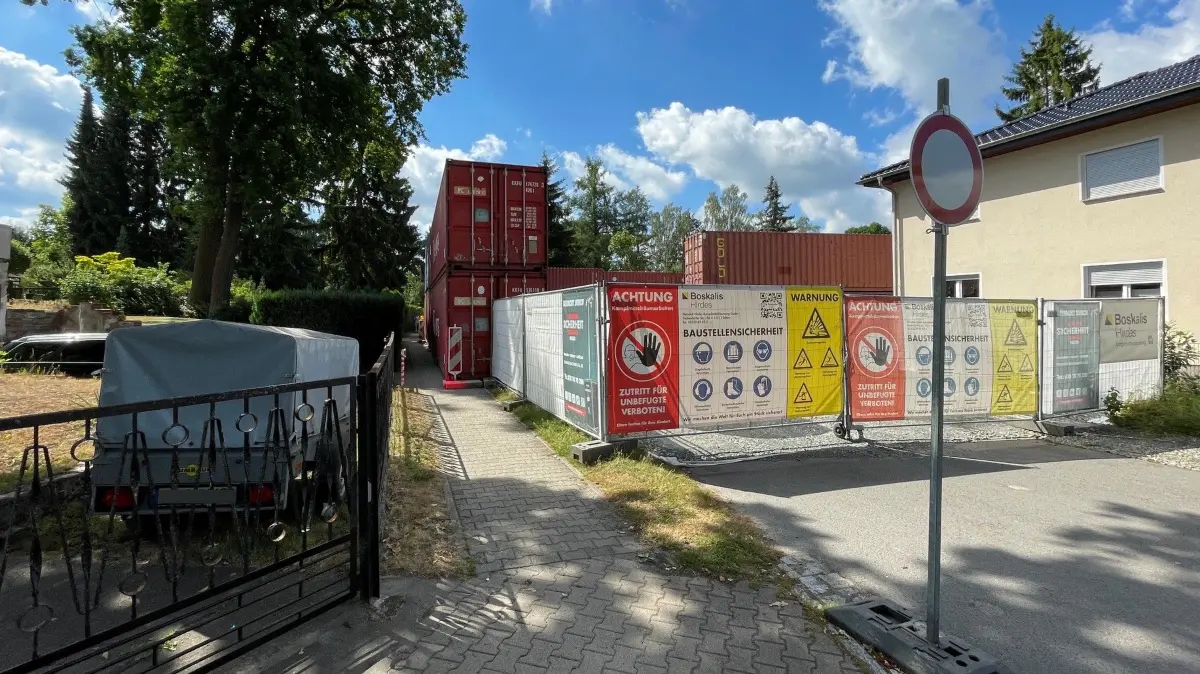 Bombe in Oranienburg, Ortsteil Lehnitz, Container, Bombenfund in der Bachstelzenwiese Entschärfung für den 2. September geplant