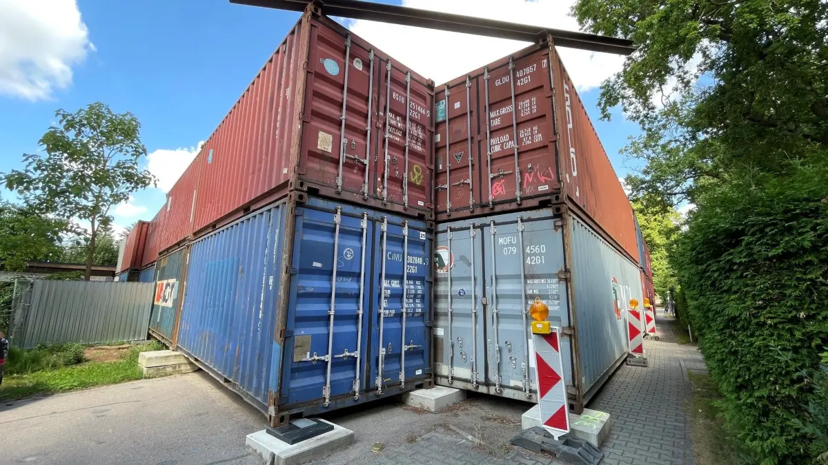 Bombe in Oranienburg, Ortsteil Lehnitz, Container, Bombenfund in der Bachstelzenwiese Entschärfung für den 2. September geplant