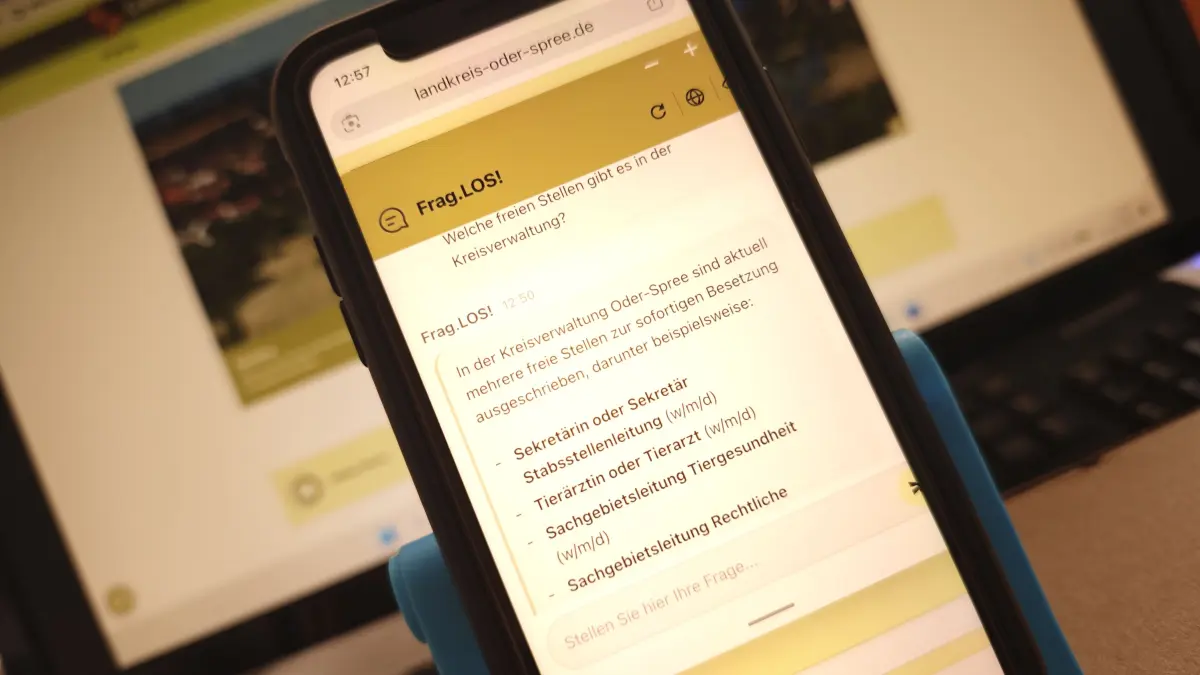 Einfach und unkompliziert kommt der Chatbot der Kreisverwaltung Oder-Spree daher. Hält der neue Auskunftsdienst auch, was er verspricht?