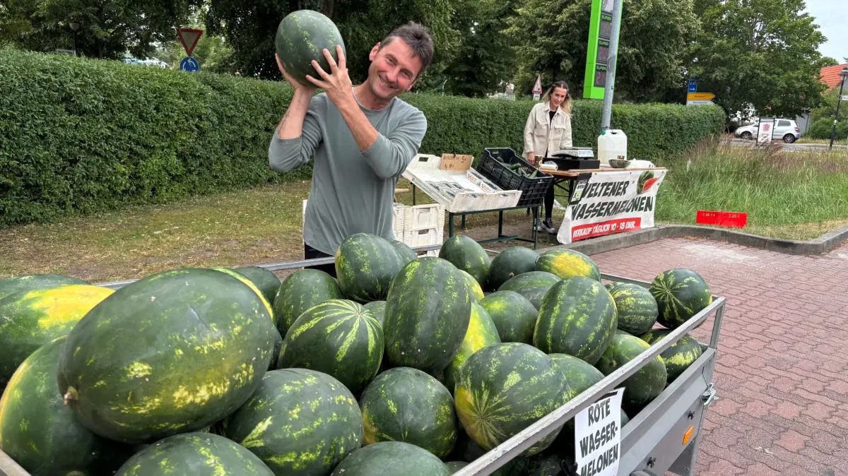 Attila Pustzi Melonenmann Melonen Heidelbeeren Velten Juli 2026