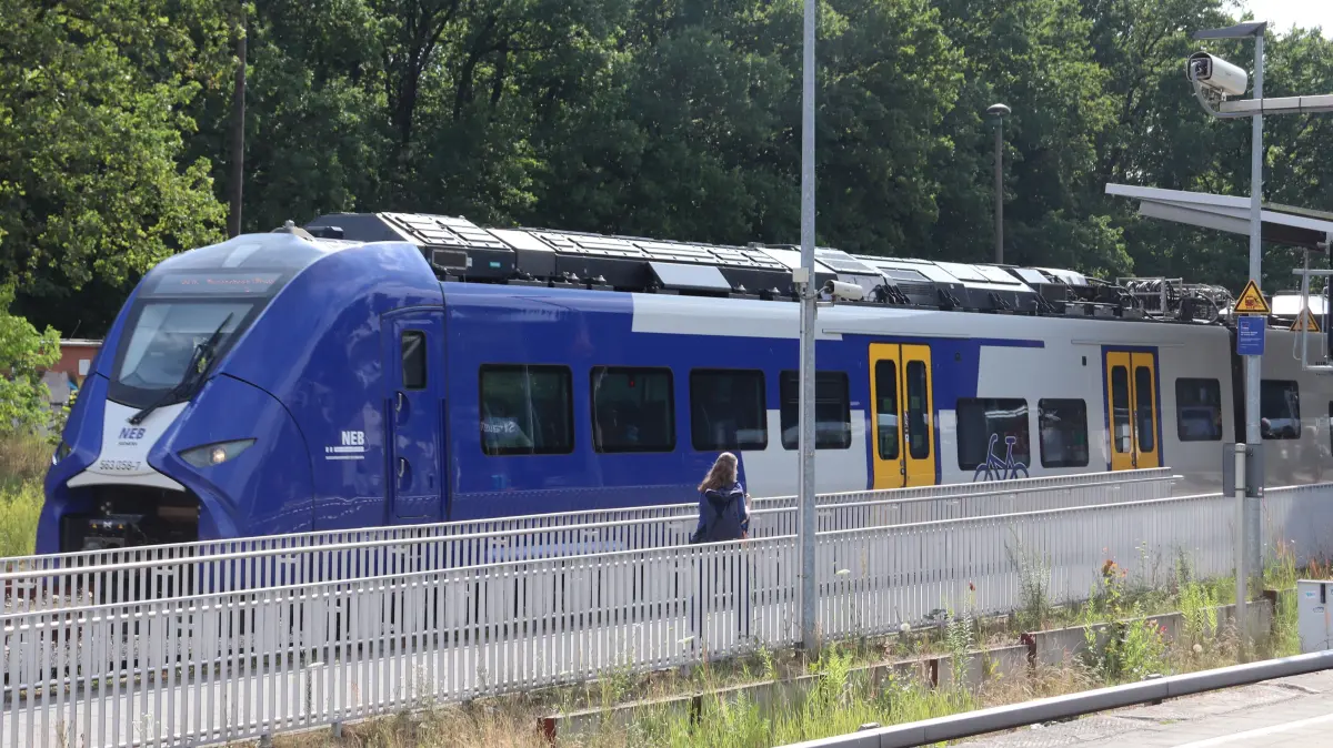 Auf der Strecke RB26 ist die große Weichenstlrung zwar repariert. Aber nächste Zugausfälle zwischen Berlin und Polen stehen bevor. Das sollten Pendler beachten.