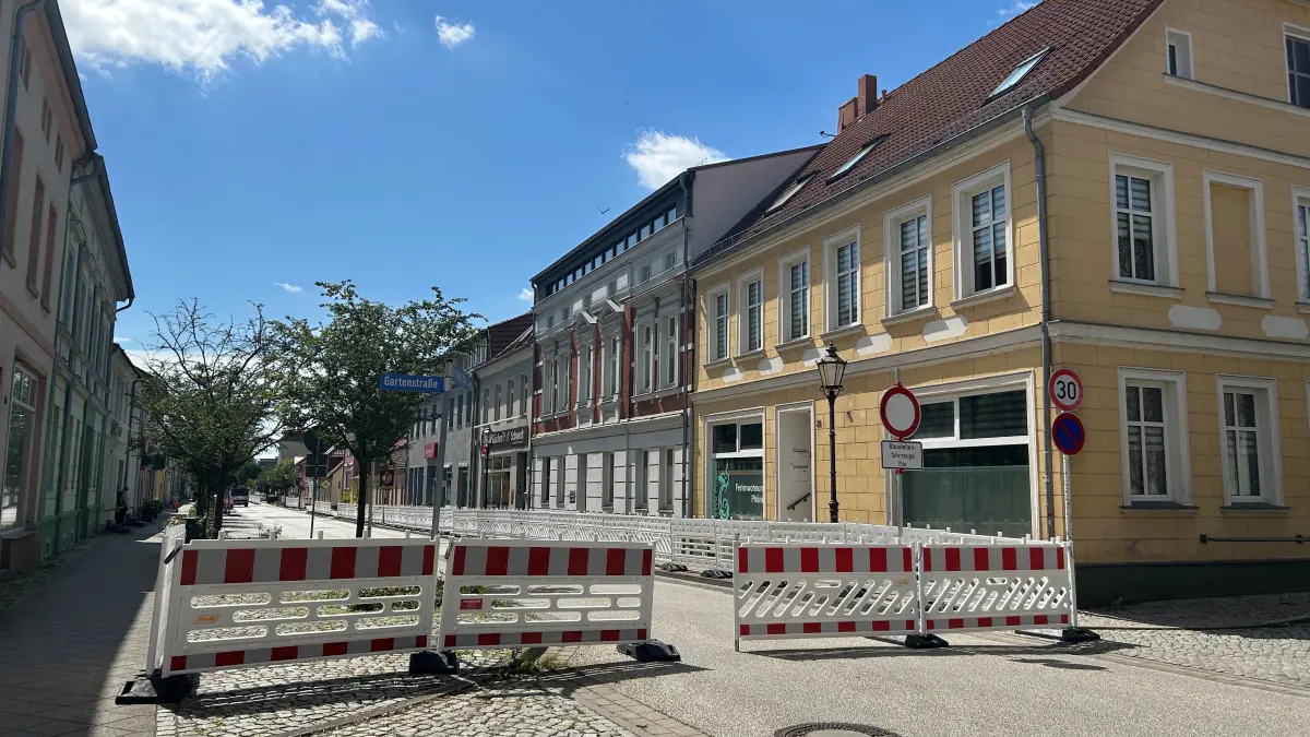 Die Berliner Straße in Schwedt wird derzeit saniert. Wie stehen die Geschäfte entlang der Straße zu der Vollsperrung, die deren Tagesgeschäft beeinflusst?