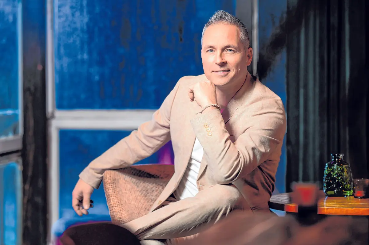 Schlagersänger Mitch Keller steht am Samstag um 17 Uhr auf der Freilichtbühne und gehört zu den musikalischen Höhepunkten des Jubiläumswochenendes.