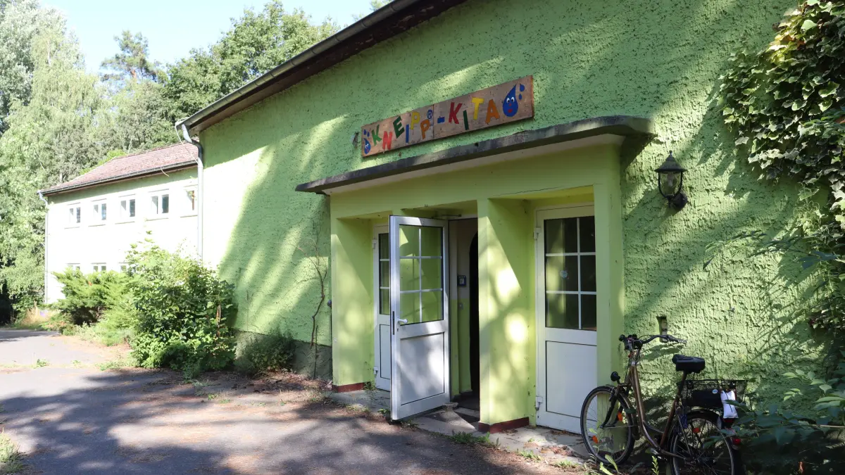 Alte Kita Buckow auf dem Gelände in der Berliner Straße 40: Für die Immobilie geht es um Nutzungsperspektiven. Was eine Ideenwerkstatt an Vorschlägen für die Zukunft gebracht hat.