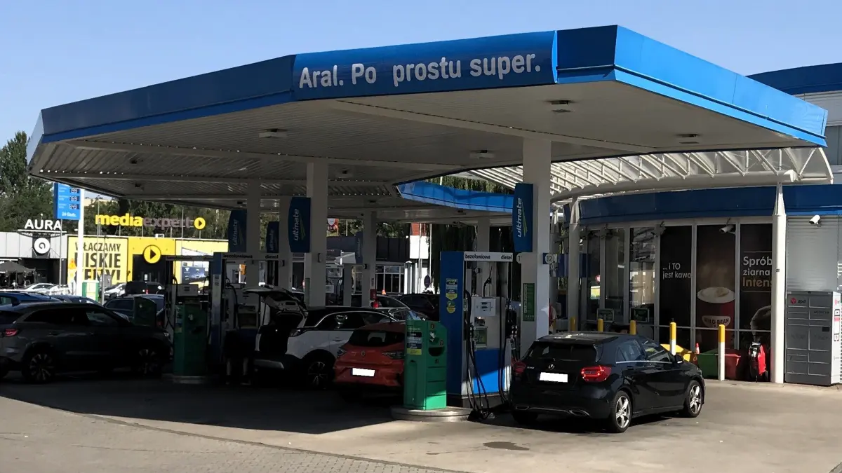 Słubice. Aral-Tankstelle. Deutsche Autofahrer tanken zu etwas moderateren Preisen. 30.07.2026 Foto: Frank Groneberg