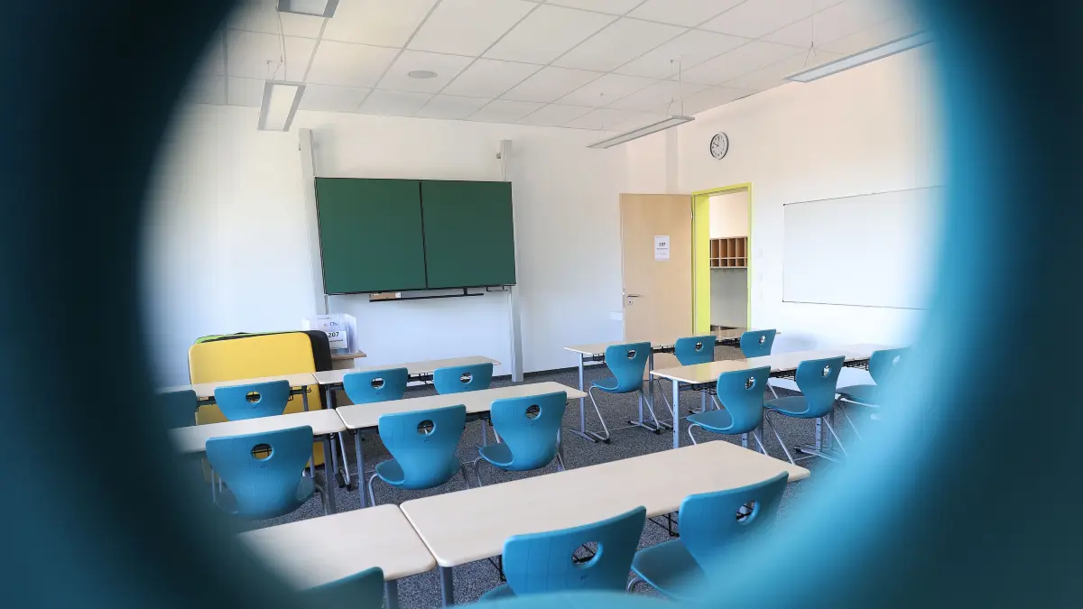 Freie Evangelische Schule Glems Neubau Grundschule FES Klassenzimmer Schule