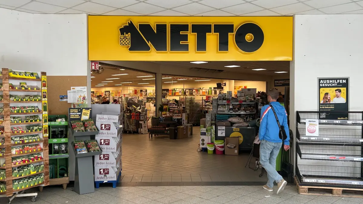 Hiobsbotschaft für Eberswalde: Der Discounter mit dem schwarzen Hund im Logo verlässt das Einkaufszentrum Heidewald im Brandenburgischen Viertel eher, als er müsste. Damit verliert die vor dem Umbau stehende einstige Bummelmeile ihren größten Ankermieter. Und jetzt?