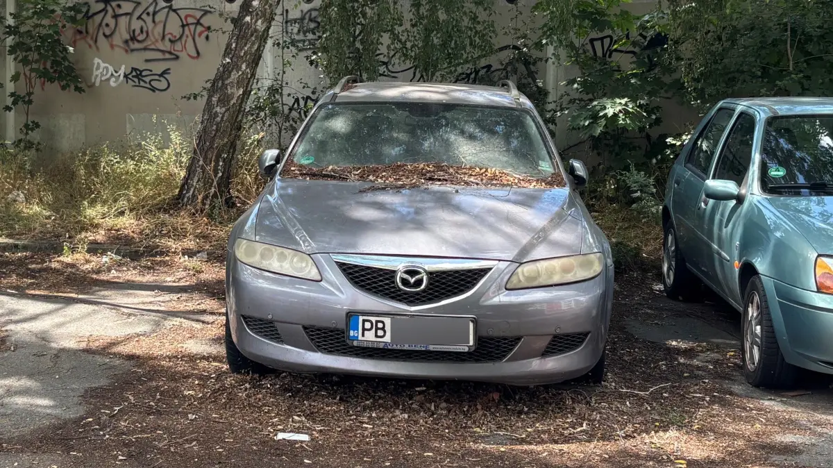 Oranienburg Rudolf-Grosse-Straße Schrottauto Bulgarien bulgarisches Kennzeichen