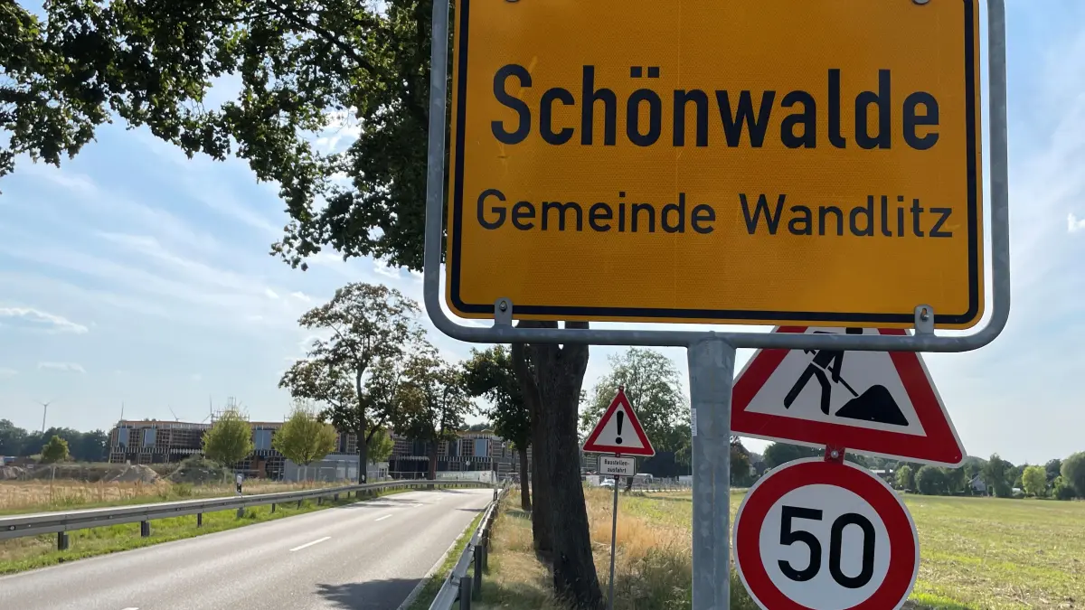 Ortsschild Schönwalde Wandlitz wurde in Richtung Gorinsee versetzt