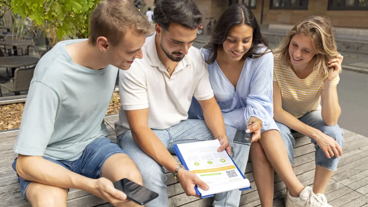 Schnitzeljagd durch Eberswalde: Die Firma myCityHunt aus Nürnberg hat ihre gleichnamige Smartphone-App überarbeitet und bietet jetzt auch Outdoor-Abenteuer in der Kreisstadt des Barnims an (Symbolbild).
