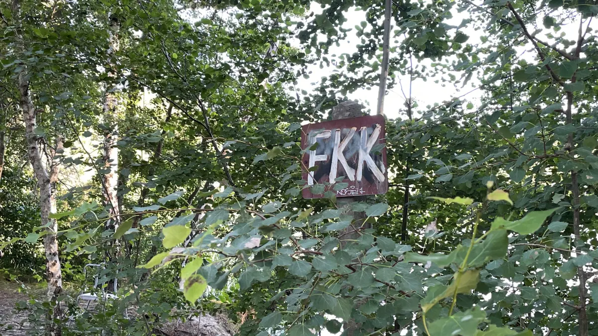 FKK ist am Tonteich bei Königs Wusterhausen Pflicht.