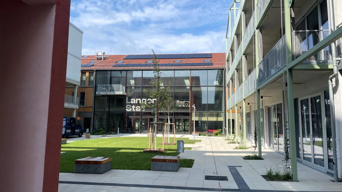 In Potsdam gibt es wieder den Langen Stall – wenn auch in etwas modernerer Form. Was das Kreativ-Quartier zu bieten hat und was eine günstige Miete kostet.