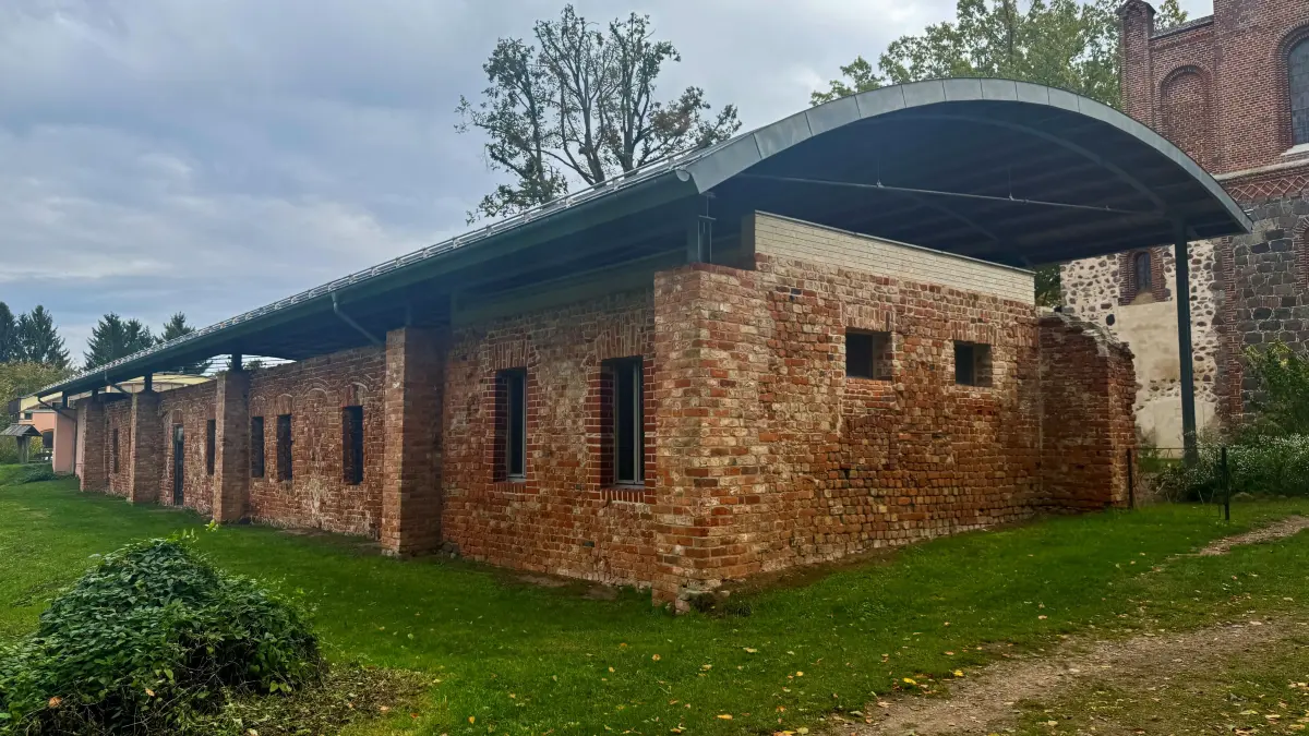 Vom 26. Juli 2026 bis zum 19. September 2026 ist das Refektorium im Kloster Altfriedland Schauplatz der Konzertreihe „Musik im Kloster Altfriedland“.