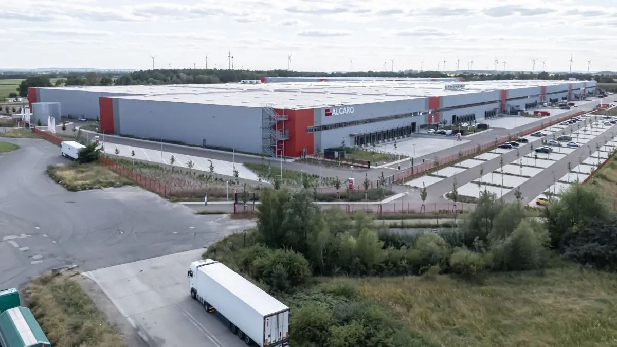 Erste Parkplätz6e sind belegt in der Firma Ceva die nun startet.