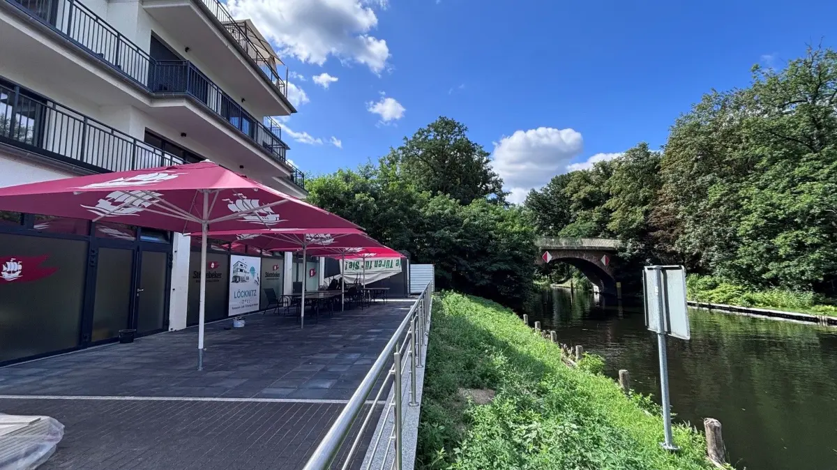 Gute Nachricht für Erkner: Am Standort des alten "Löcknitz-Idylls" eröffnet offenbar bald ein neues Café.