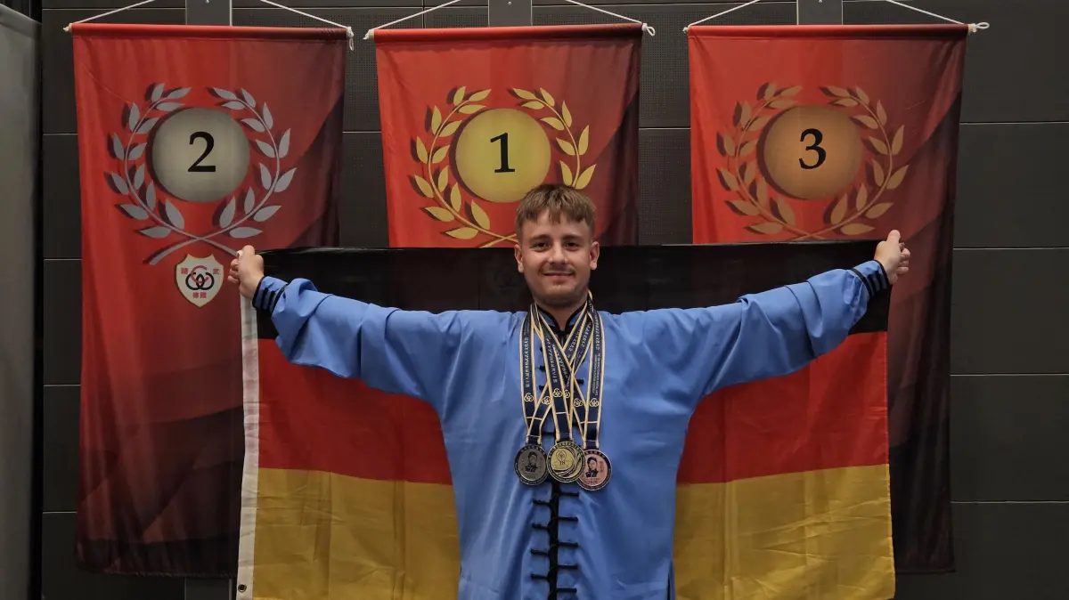 Maxim Schengel (24) aus Bernau gewinnt drei Medaillen bei der Kung Fu WM in Bernau