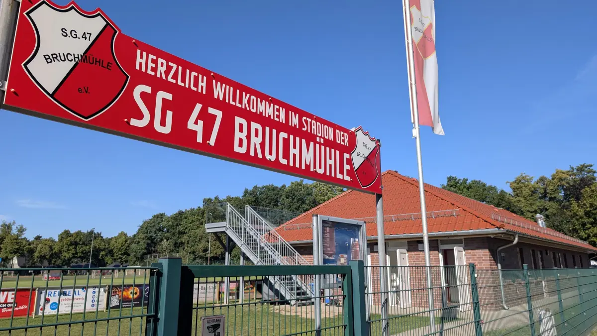 Ein Einbruch zum Start der Fußballsaison bei der SG Bruchmühle sorgt für viel Arbeit bei den Sportlern. Das Diebesgut ist überschaubar, der angerichtete Schaden dagegen ist riesig.