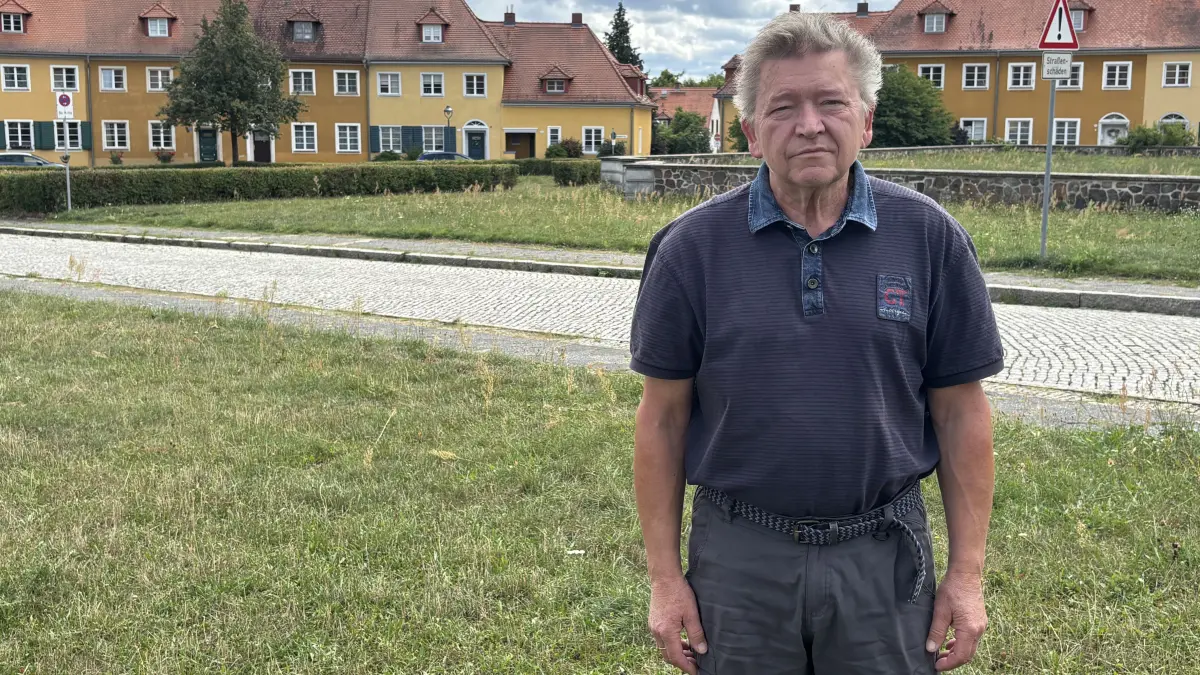 Detlef Bedurke von der Bürgerinitiative Paulinenhof-Siedlung und Mitorganisator des Paulinenhoffests hofft, dass in diesem Jahr nicht zum letzten Mal in der historischen Siedlung in Frankfurt (Oder) gefeiert wird.