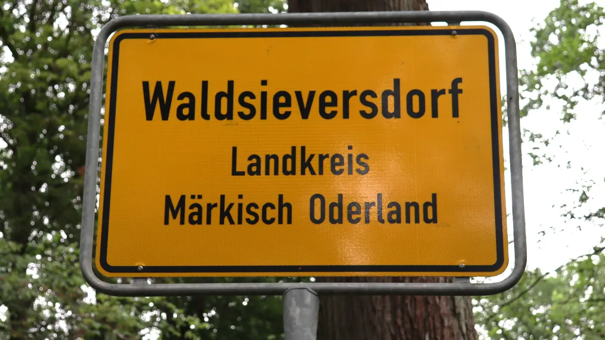 Die Gemeinde Waldsieversdorf ist seit dem Rücktritt des bisherigen Amtsinhabers Rainer Bertram ohne Bürgermeister. Jetzt stehen die Modalitäten zur Neuwahl eines Nachfolgers fest. Darum geht es.