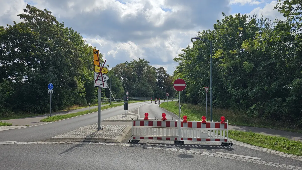 Gesperrt: der Abzweig in den Gronenfelder Weg im Booßener Kreisel in Frankfurt (Oder)