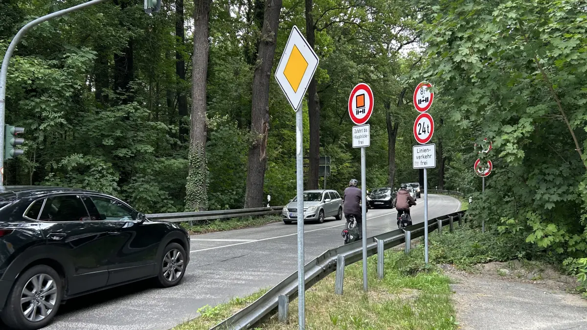 Neuralgischer Punkt auf dem Weg nach Niederlehme und Wernsdorf: Die Kreuzung Storkower Starße