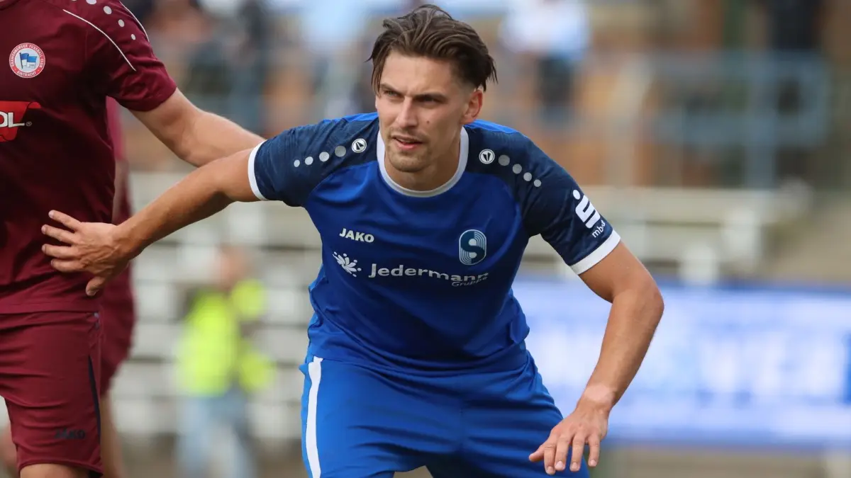 Neu im Stahl-Trikot: Mit der Verpflichtung von Philip Einsiedel holt Stahl Brandenburg einen Ausnahmespieler ins Team. Nicht nur er hebt das Niveau nochmals an.